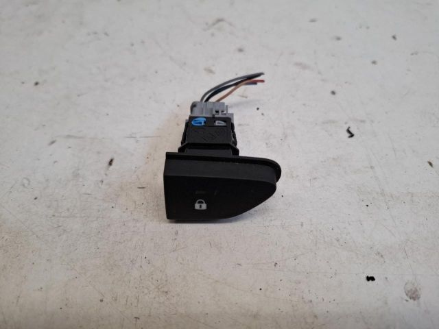 bontott RENAULT CLIO IV Központizár Kapcsoló