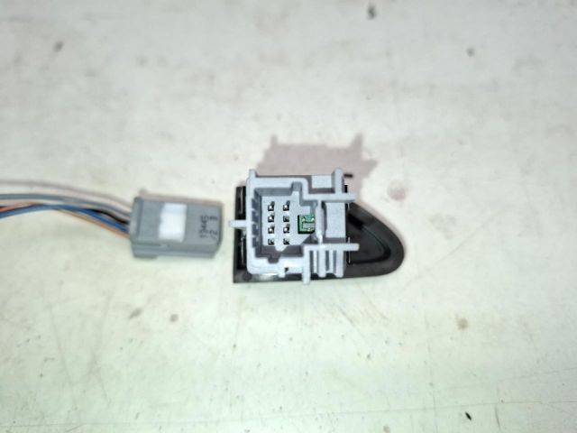 bontott RENAULT CLIO IV Központizár Kapcsoló