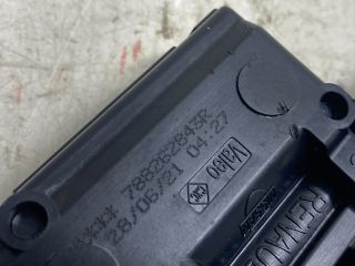 bontott RENAULT CLIO IV Központizár Motor Tankajtó