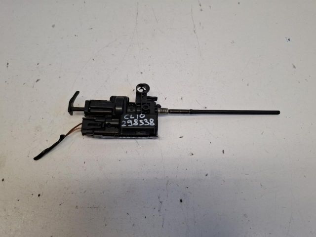 bontott RENAULT CLIO IV Központizár Motor Tankajtó