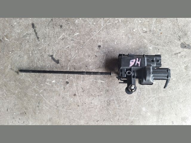 bontott RENAULT CLIO IV Központizár Motor Tankajtó