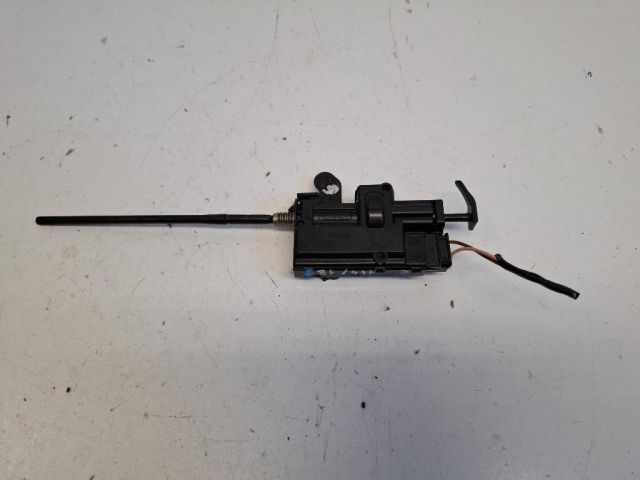 bontott RENAULT CLIO IV Központizár Motor Tankajtó