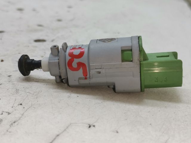 bontott RENAULT CLIO IV Kuplung Pedál Kapcsoló