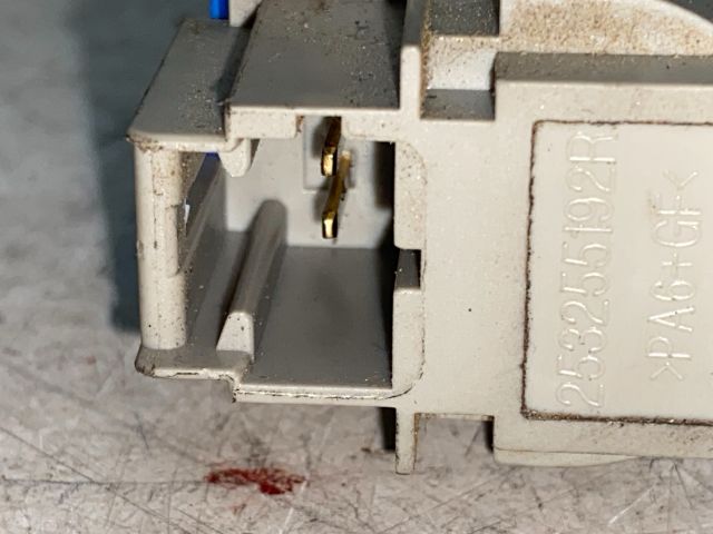 bontott RENAULT CLIO IV Kuplung Pedál Kapcsoló