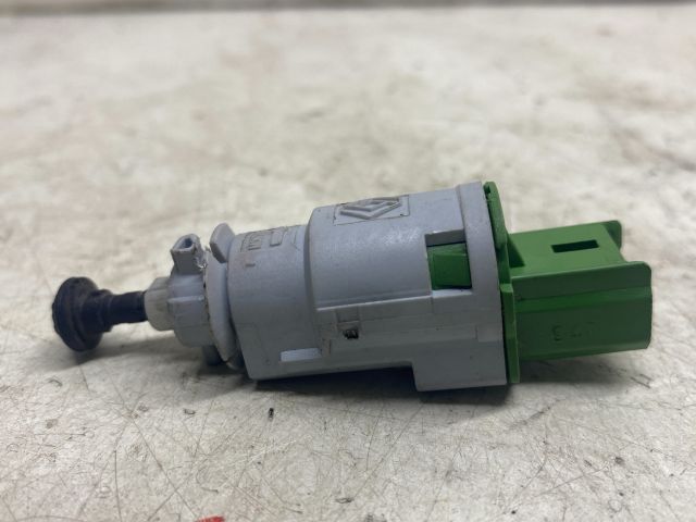 bontott RENAULT CLIO IV Kuplung Pedál Kapcsoló