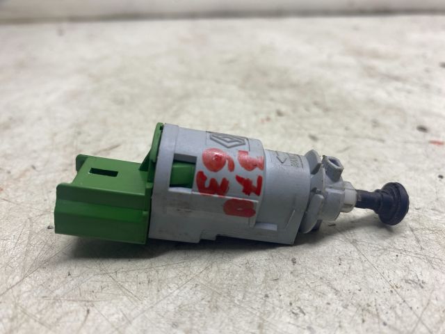 bontott RENAULT CLIO IV Kuplung Pedál Kapcsoló