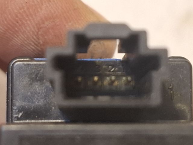 bontott RENAULT CLIO IV Kuplung Pedál Kapcsoló