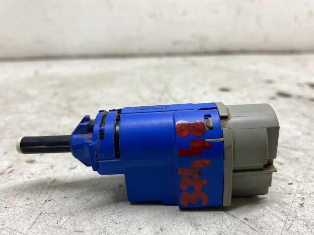 bontott RENAULT CLIO IV Kuplung Pedál Kapcsoló