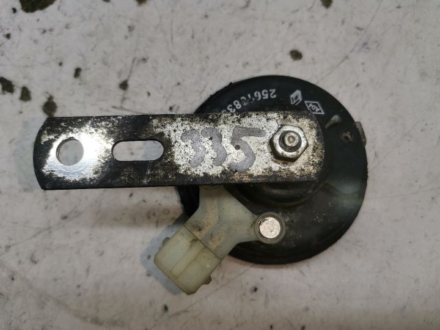 bontott RENAULT CLIO IV Kürt