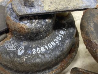 bontott RENAULT CLIO IV Kürt