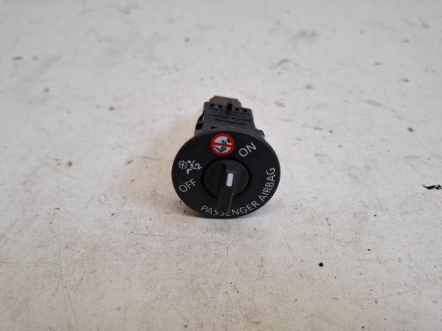 bontott RENAULT CLIO IV Légzsák Kapcsoló