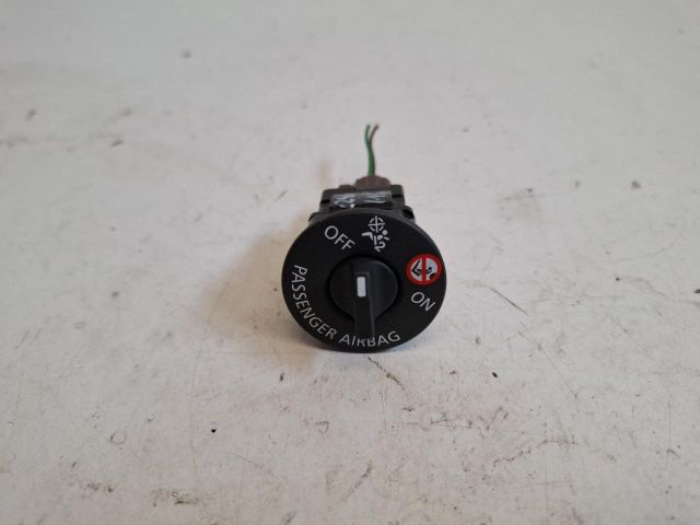 bontott RENAULT CLIO IV Légzsák Kapcsoló