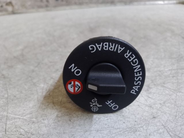 bontott RENAULT CLIO IV Légzsák Kapcsoló