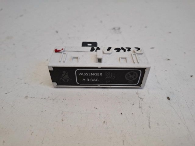 bontott RENAULT CLIO IV Légzsák Visszajelző