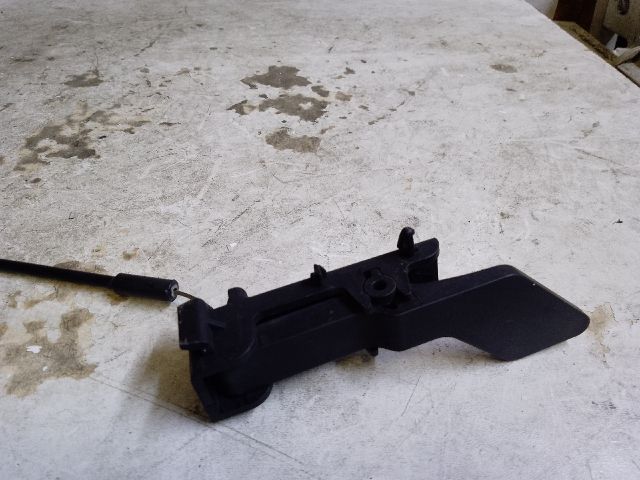 bontott RENAULT CLIO IV Motorháztető Biztonsági Kampó