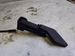 bontott RENAULT CLIO IV Motorháztető Biztonsági Kampó