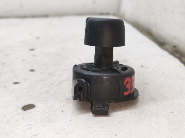 bontott RENAULT CLIO IV Motorháztető Nyitó Kar / Gomb