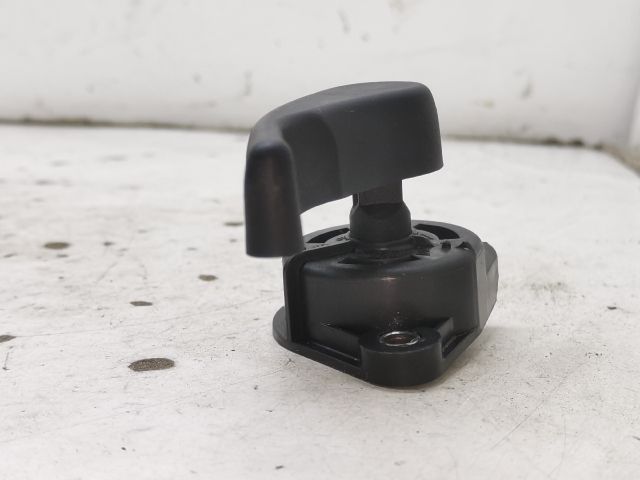 bontott RENAULT CLIO IV Motorháztető Nyitó Kar / Gomb