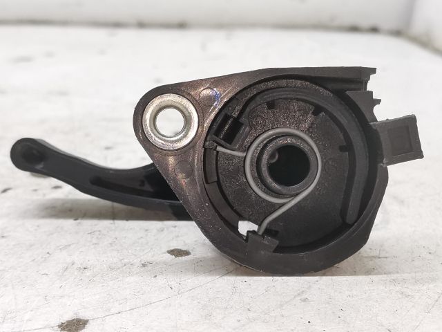 bontott RENAULT CLIO IV Motorháztető Nyitó Kar / Gomb