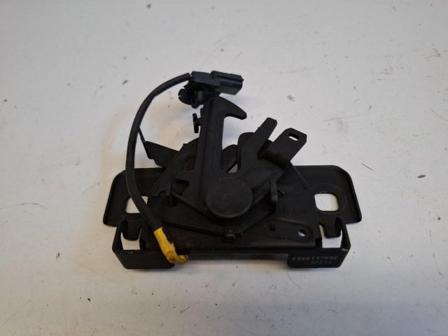 bontott RENAULT CLIO IV Motorháztető Zárszerkezet