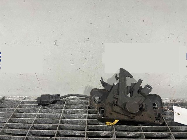 bontott RENAULT CLIO IV Motorháztető Zárszerkezet