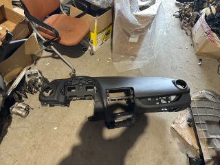 bontott RENAULT CLIO IV Műszerfal Héj