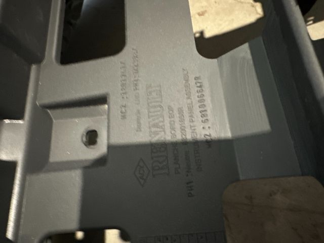 bontott RENAULT CLIO IV Műszerfal Héj