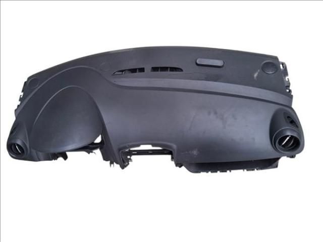 bontott RENAULT CLIO IV Műszerfal Héj