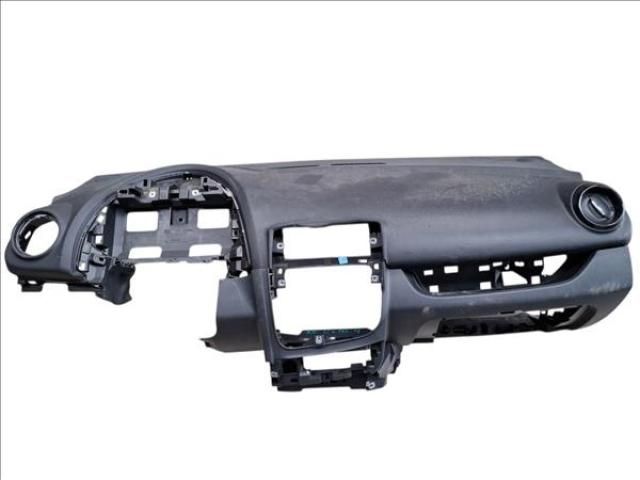 bontott RENAULT CLIO IV Műszerfal Héj