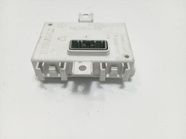 bontott RENAULT CLIO IV Navigáció Elektronika