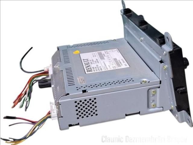 bontott RENAULT CLIO IV Navigációs Fejegység