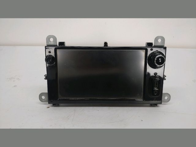 bontott RENAULT CLIO IV Navigációs Fejegység