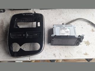 bontott RENAULT CLIO IV Navigációs Fejegység