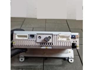 bontott RENAULT CLIO IV Navigációs Fejegység