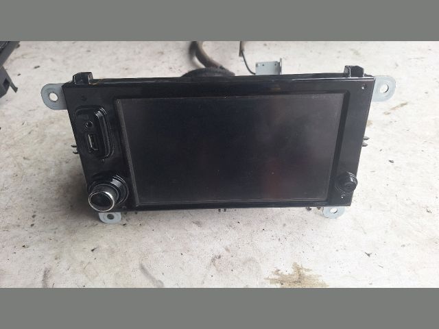 bontott RENAULT CLIO IV Navigációs Fejegység