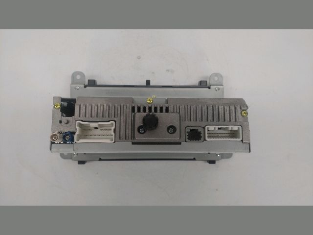 bontott RENAULT CLIO IV Navigációs Fejegység