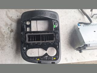 bontott RENAULT CLIO IV Navigációs Fejegység