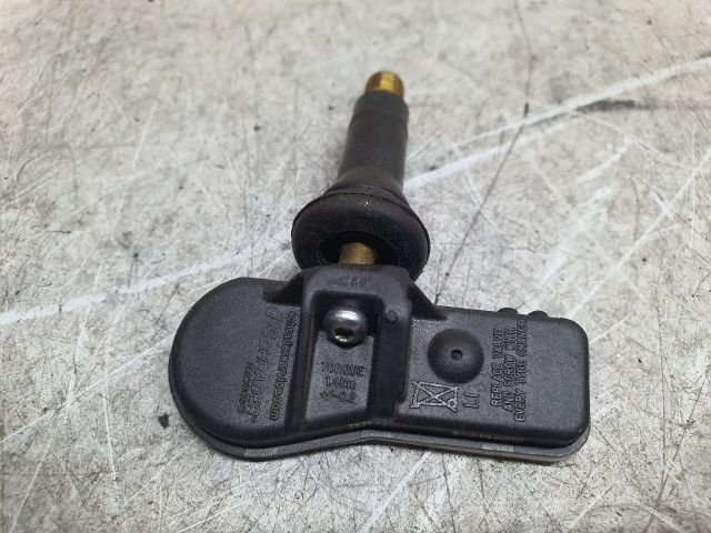 bontott RENAULT CLIO IV Okos Kerékszelep