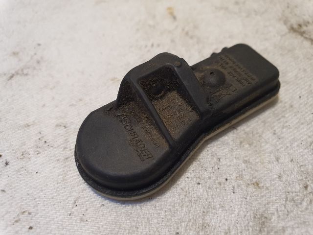 bontott RENAULT CLIO IV Okos Kerékszelep