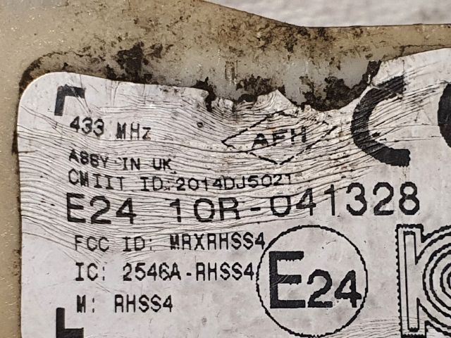 bontott RENAULT CLIO IV Okos Kerékszelep