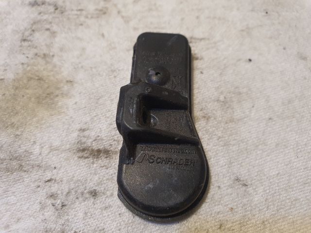 bontott RENAULT CLIO IV Okos Kerékszelep