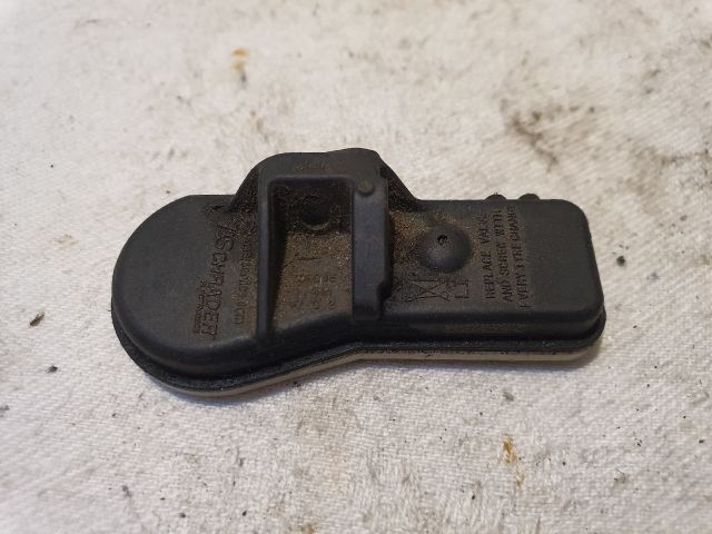 bontott RENAULT CLIO IV Okos Kerékszelep