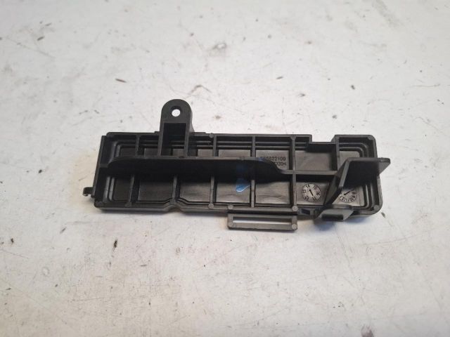 bontott RENAULT CLIO IV Pollenszűrő Fedél