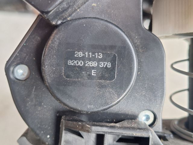 bontott RENAULT CLIO IV Pótkerék Tartó