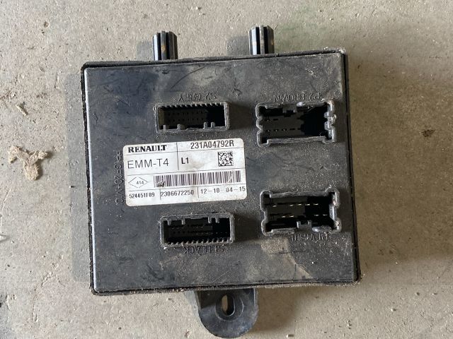 bontott RENAULT CLIO IV Power Vezérlő