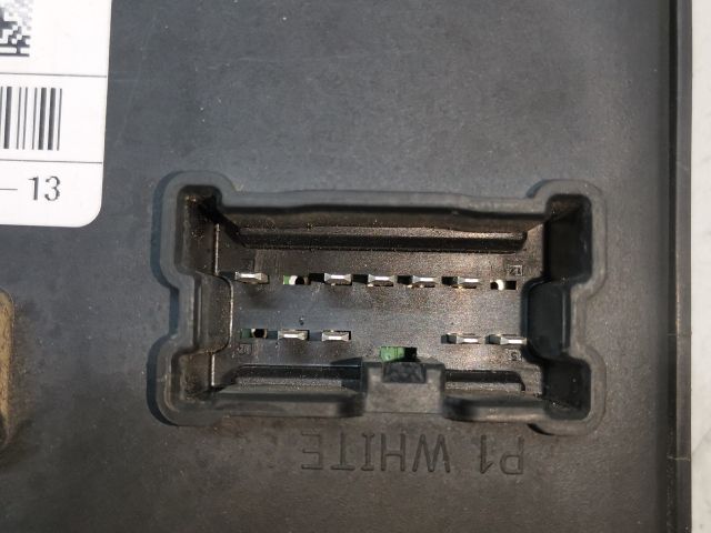 bontott RENAULT CLIO IV Power Vezérlő