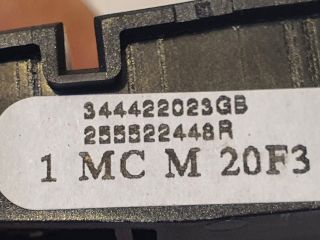 bontott RENAULT CLIO IV Rádió / CD Kapcsoló