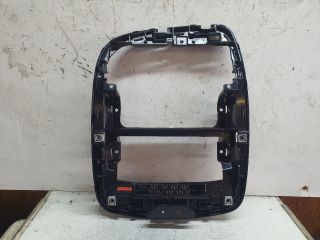 bontott RENAULT CLIO IV Rádió / CD Keret