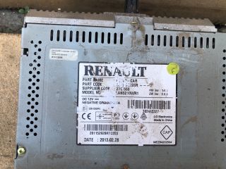 bontott RENAULT CLIO IV Rádió / CD