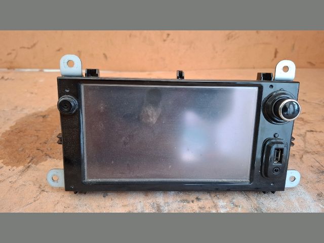 bontott RENAULT CLIO IV Rádió / CD